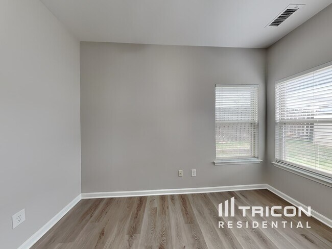 Building Photo - 143 Saye Pl