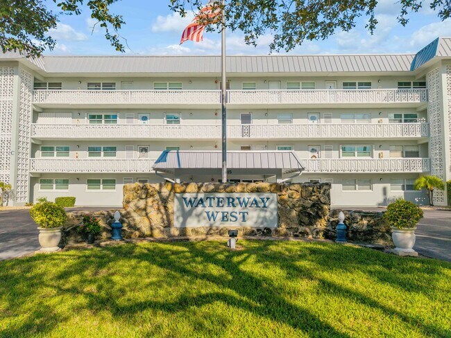 Building Photo - New Smyrna 2BD/2BA Beach Condo in Waterfront Community!