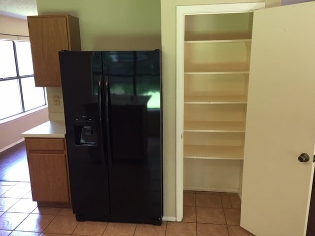 Building Photo - Spacious 4-Bedroom, 2.5-Bath Home with One-Car Garage!