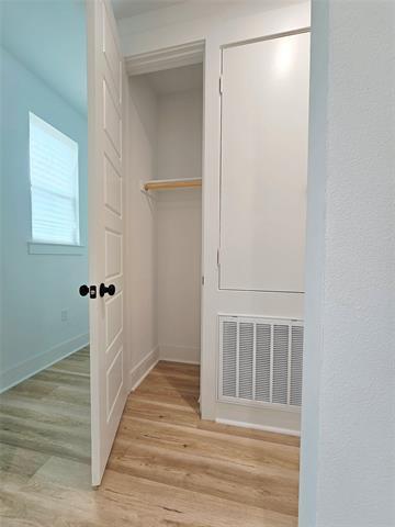 Building Photo - 206 S Village Way