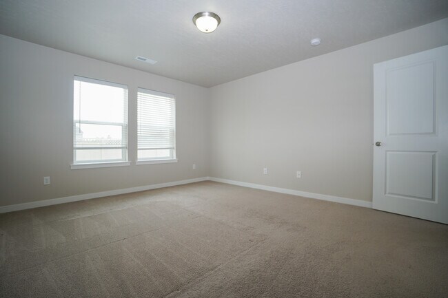 Building Photo - 3154 N Greengate Wy
