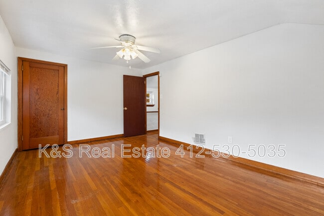 Building Photo - 136 Lynnwood Dr