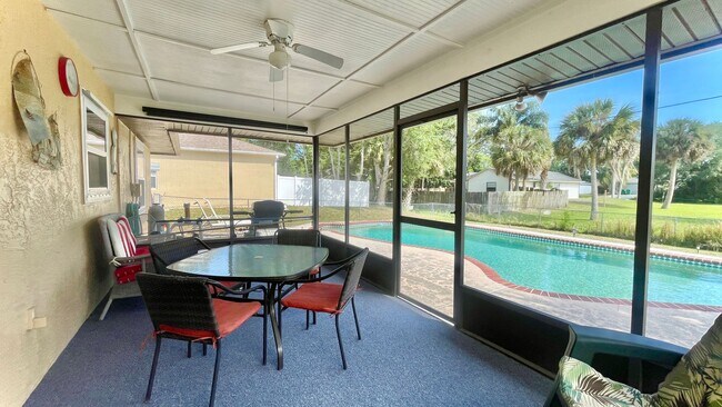 Building Photo - Available monthly Rental SEP 2025 in heart of Sebastian