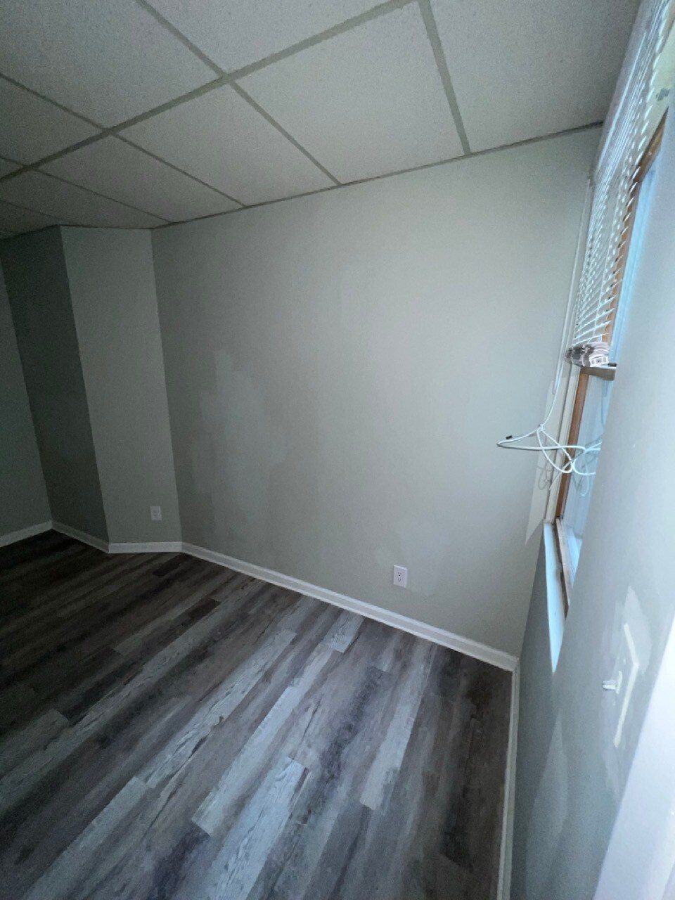 Building Photo - 308 Maple Ave