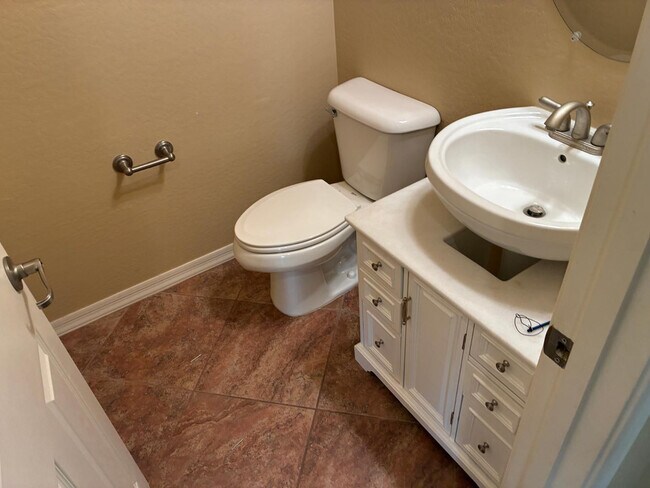 Building Photo - 20973 W Cora Vista