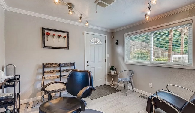 Building Photo - Mid-Century Modern Home in Auburn