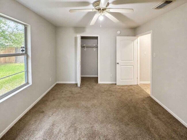 Building Photo - 11919 Greenmesa Dr
