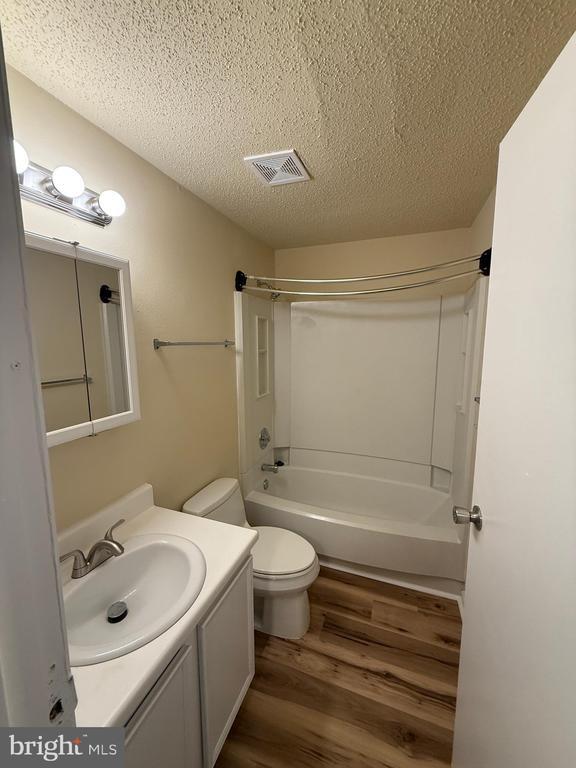Building Photo - 3444 Brookville Ln