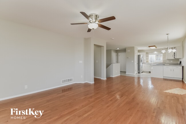 Building Photo - 5322 Bradley Cir