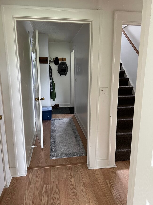 Building Photo - 401 Hemlock St