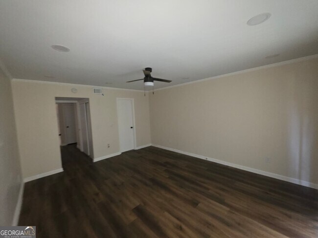 Building Photo - 76 Willowick Dr