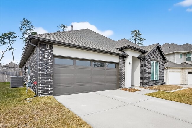 Building Photo - 13304 Big Sky Ct