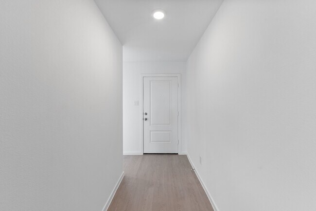 Building Photo - 3041 Majestic Sunrise Dr