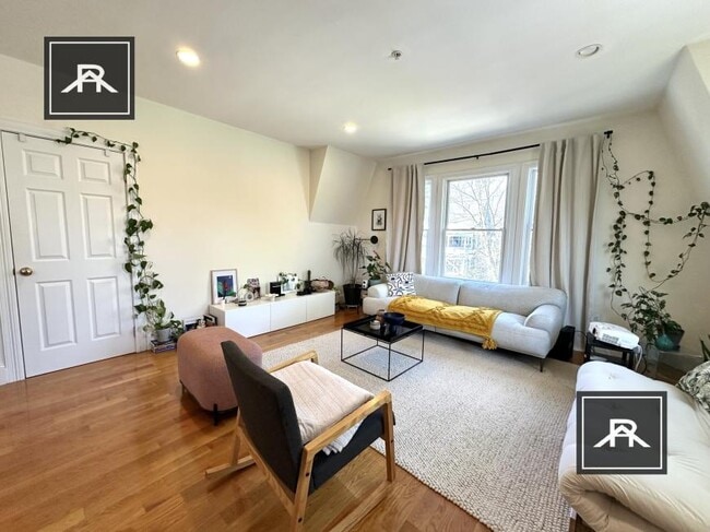 Building Photo - 2 bedroom in Brighton MA 02135