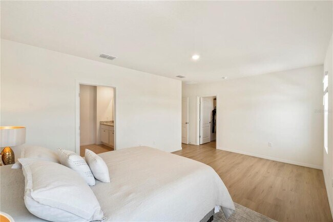 Building Photo - 2630 Angel Fls Dr