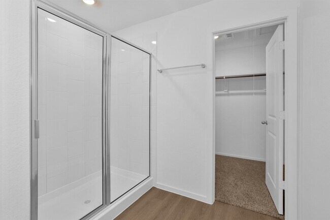 Building Photo - 3518 Grassland Dr