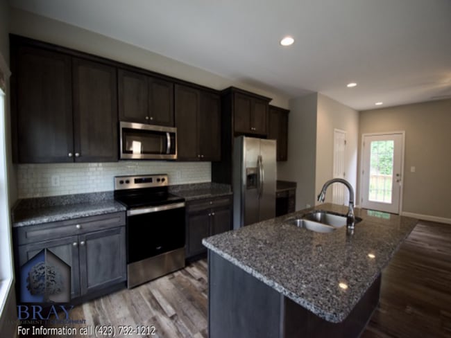 Building Photo - 142 Ridge Pointe