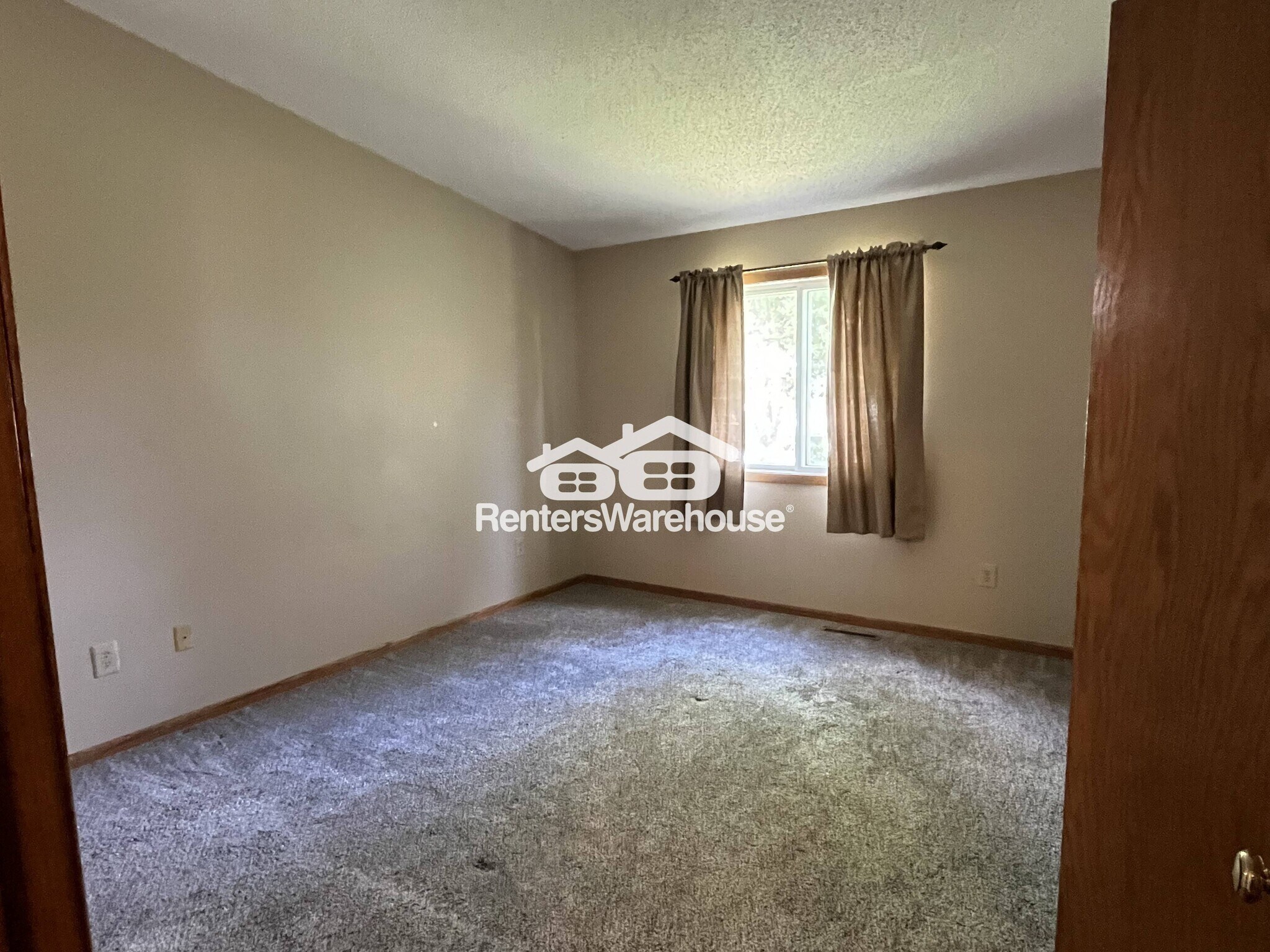 Building Photo - 15870 Griffon Path