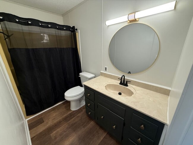 Building Photo - CHARMING UPDATED HOME FOR RENT IN GUNTERSV...