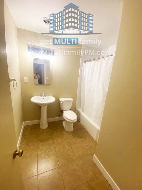 Building Photo - 505 S Margo Dr