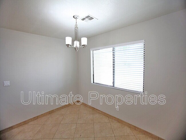 Building Photo - 4611 N 87th Ave