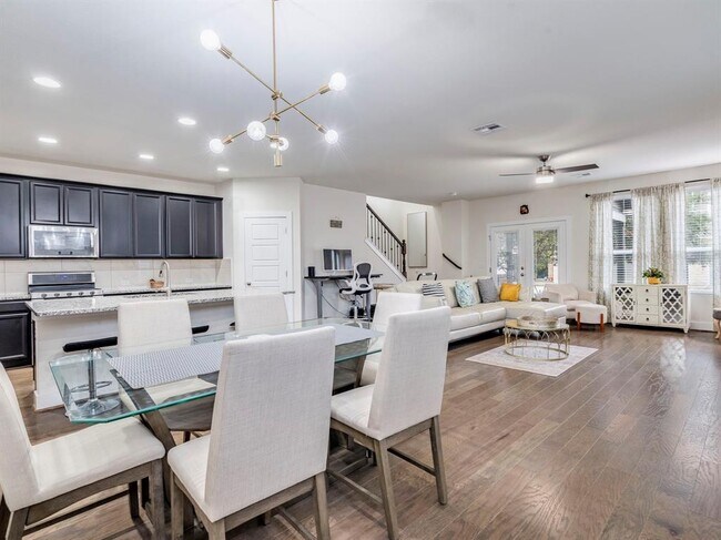 Building Photo - 7408 Merrick Ln