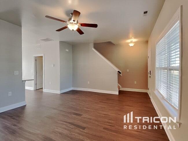 Building Photo - 508 Lakemont Dr
