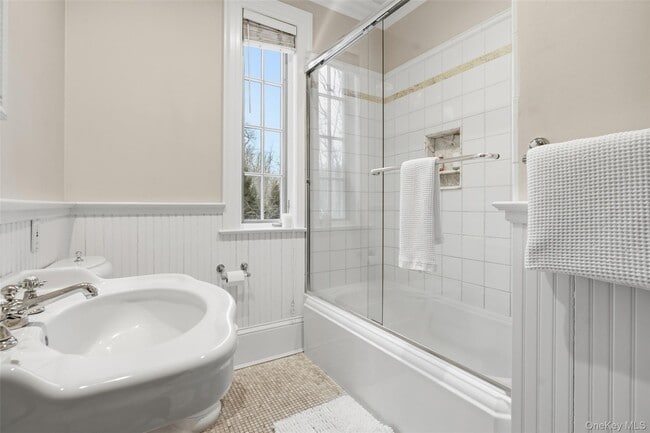 Building Photo - 5 Rock Shelter Rd