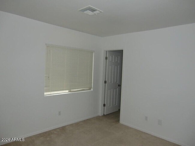 Building Photo - 5419 W Shumway Farm Rd