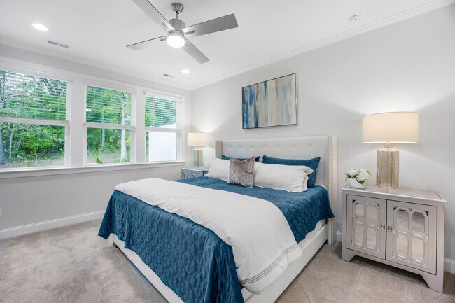 Building Photo - Washam Potts Townhomes
