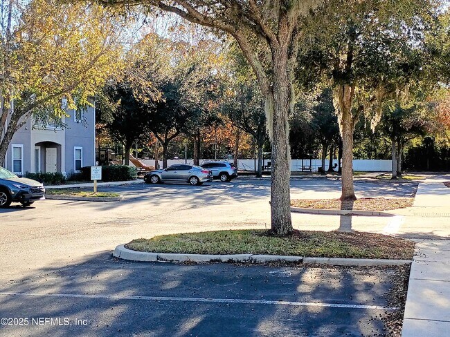 Building Photo - 6106 Maggies Cir