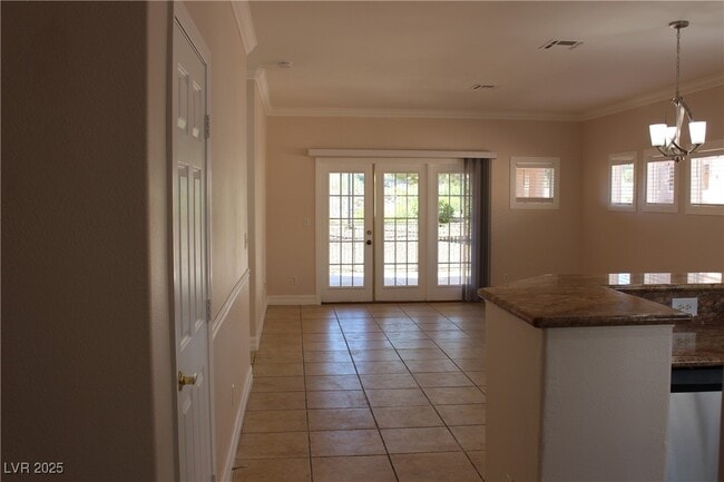 Building Photo - 733 Chase Tree St