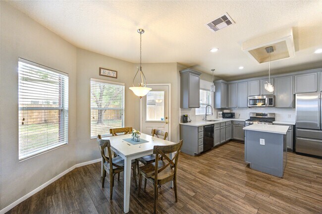 Building Photo - 2351 Urban Forest Ct