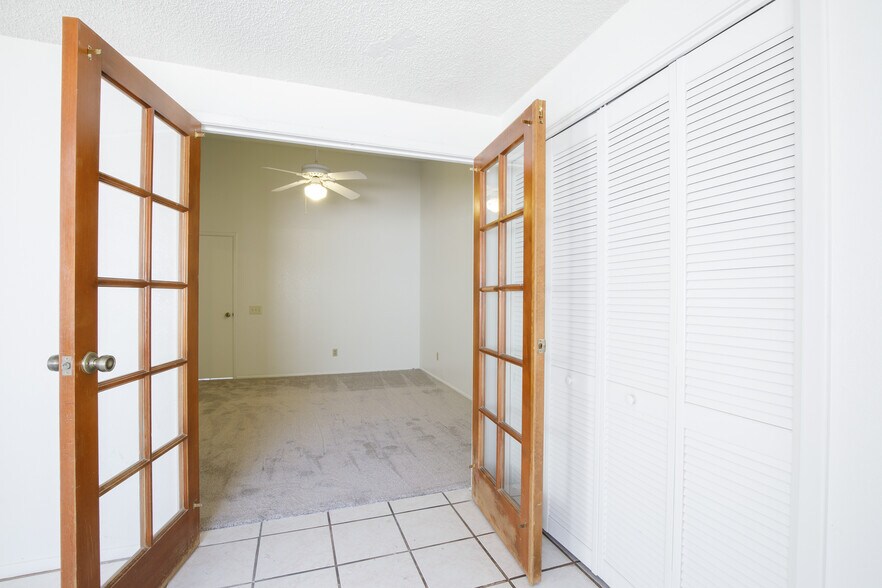 Building Photo - 16216 N 16th Pl