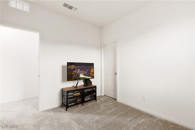 Building Photo - 1592 Pacific Baza St