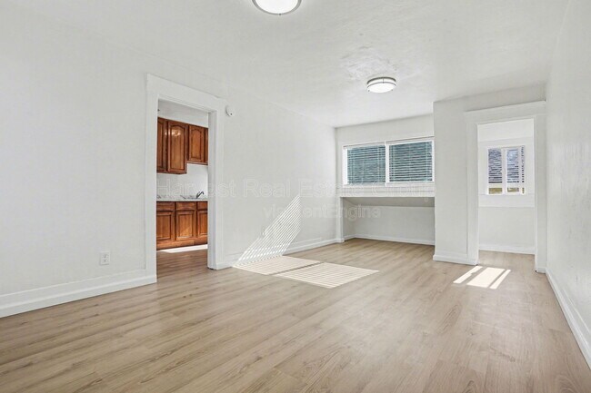 Building Photo - 3953 Angelo Ave