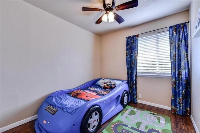 Building Photo - 8903 Shattuck Cove