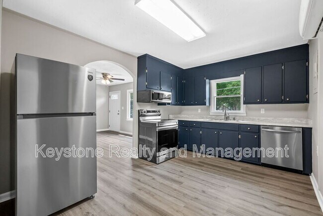 Building Photo - 103 Cayce Ave
