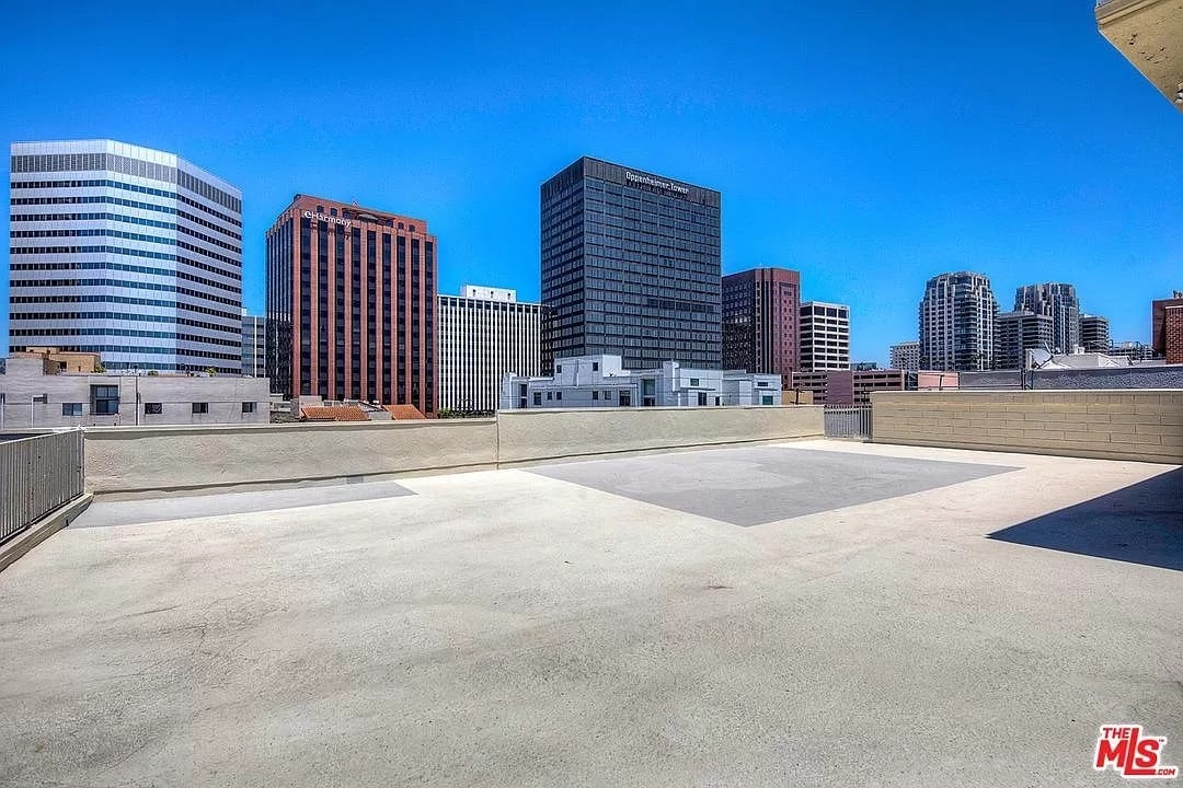 Building Photo - 1300 Midvale Ave