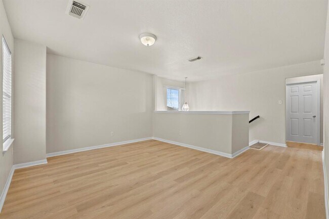 Building Photo - 13935 Maleewan Ln