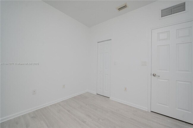 Building Photo - 11501 NW 89th St