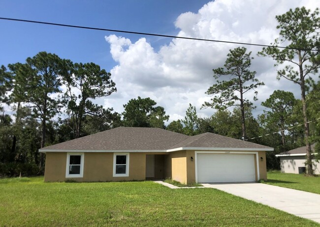 Building Photo - Weeki Wachee 4BR/2BA Home For Rent!