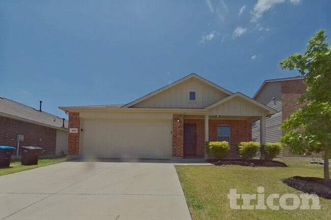 Building Photo - 405 Falling Star Dr