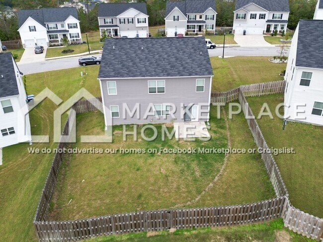 Building Photo - 559 Post Oak Ln