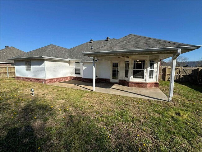 Building Photo - 1457 Prairie View Ave