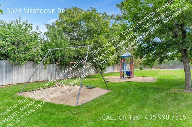 Building Photo - 3076 Westcove Dr