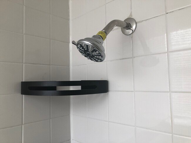 Building Photo - 7 Laidlaw Ave