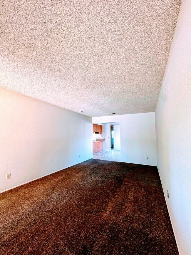 Building Photo - 4136 Oberon Ave
