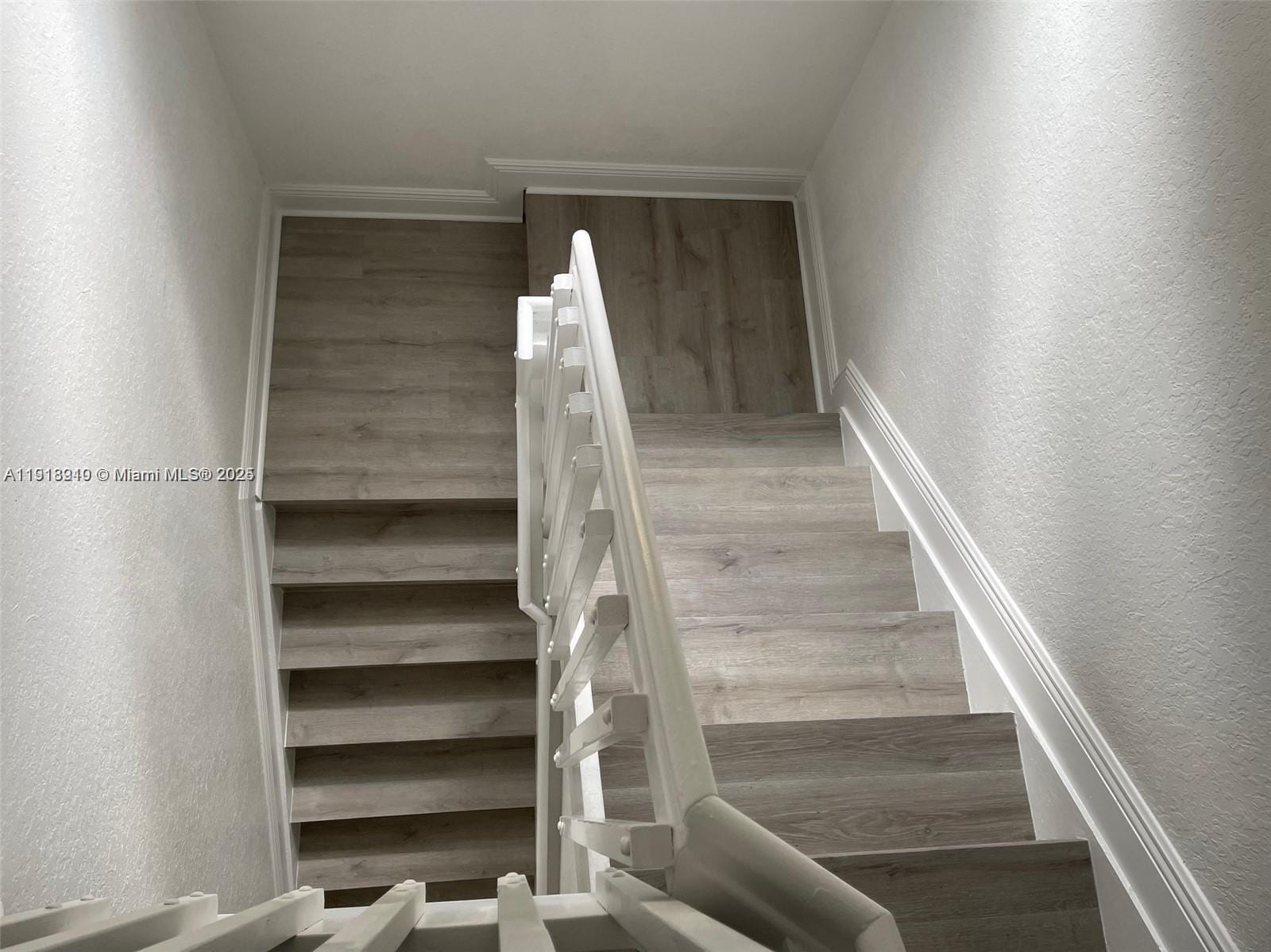 Building Photo - 11413 SW 137th Psge