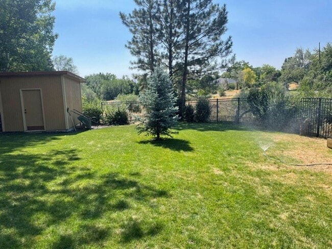 Building Photo - 3212 1/2 E MacDonald Dr -